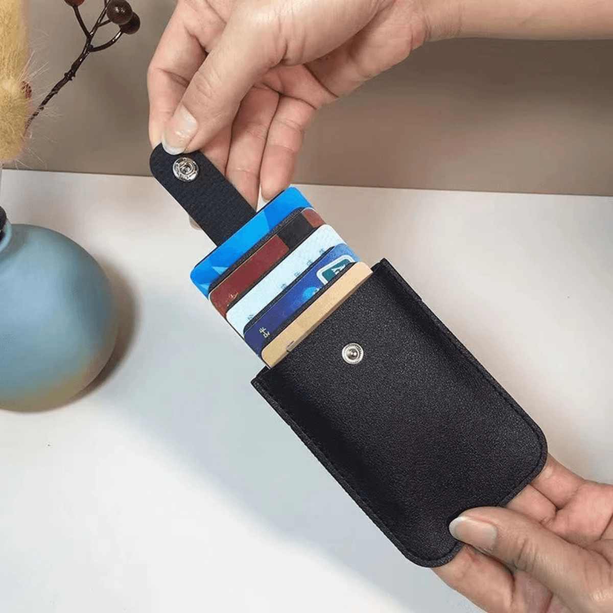 Leather Pull-Out Card Case Organizer view 6