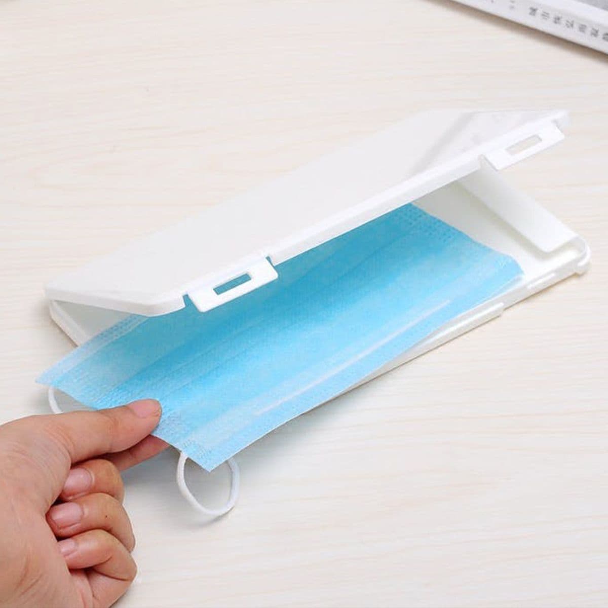 Portable Face Mask Holder
