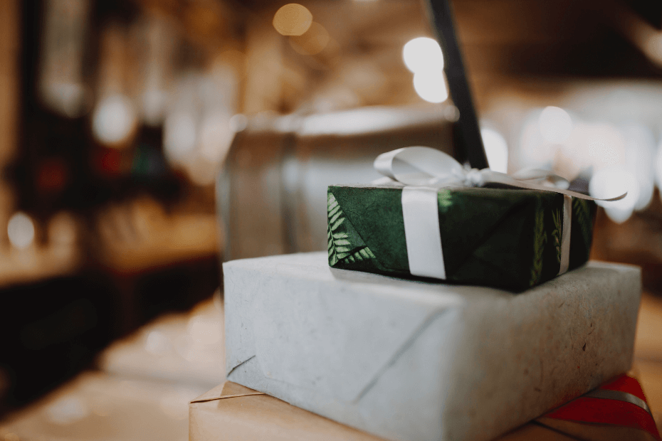10 Best Corporate Gift Ideas for the Tech-savvy Professional