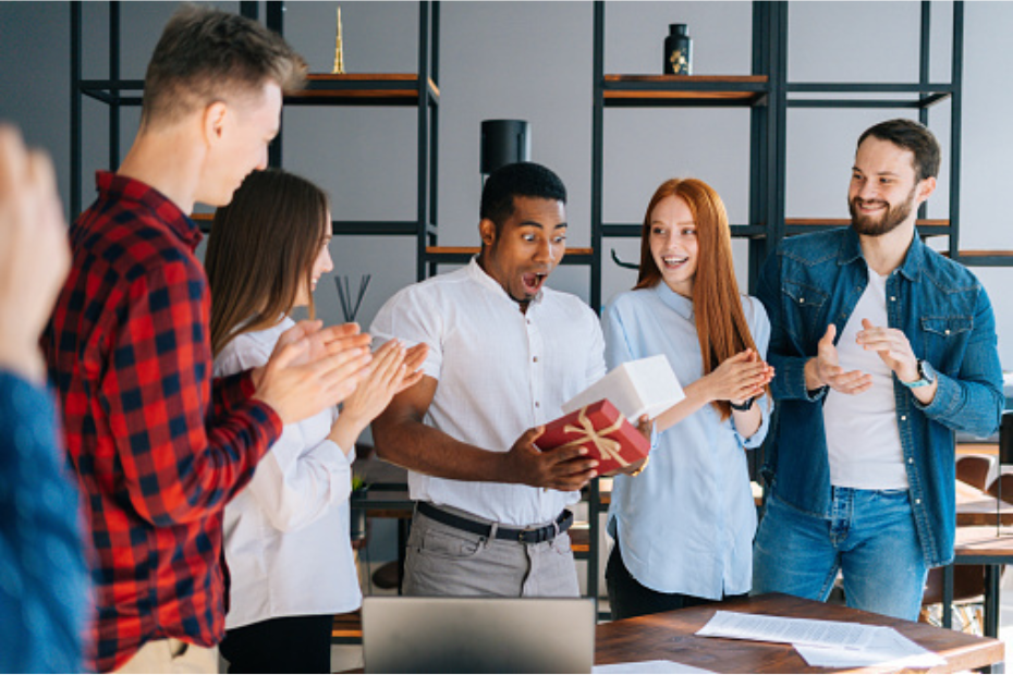 10 Creative ways to use lanyards in your business