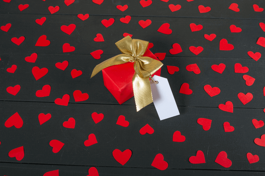 5 Best Corporate Gift Ideas for the Non-Traditional Business
