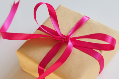 10 Corporate Gift Ideas to Make Your Remote Team Feel Appreciated